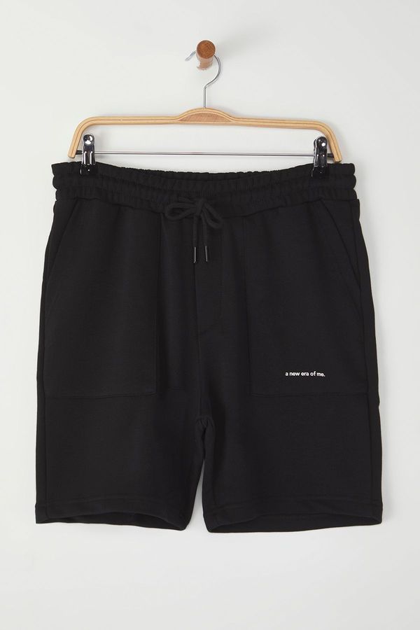 Trendyol Trendyol Black Regular Cut Text Printed Shorts&Bermuda