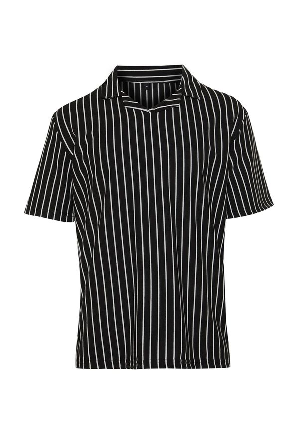 Trendyol Trendyol Black Regular/Regular Fit Striped Textured Polo Neck T-shirt