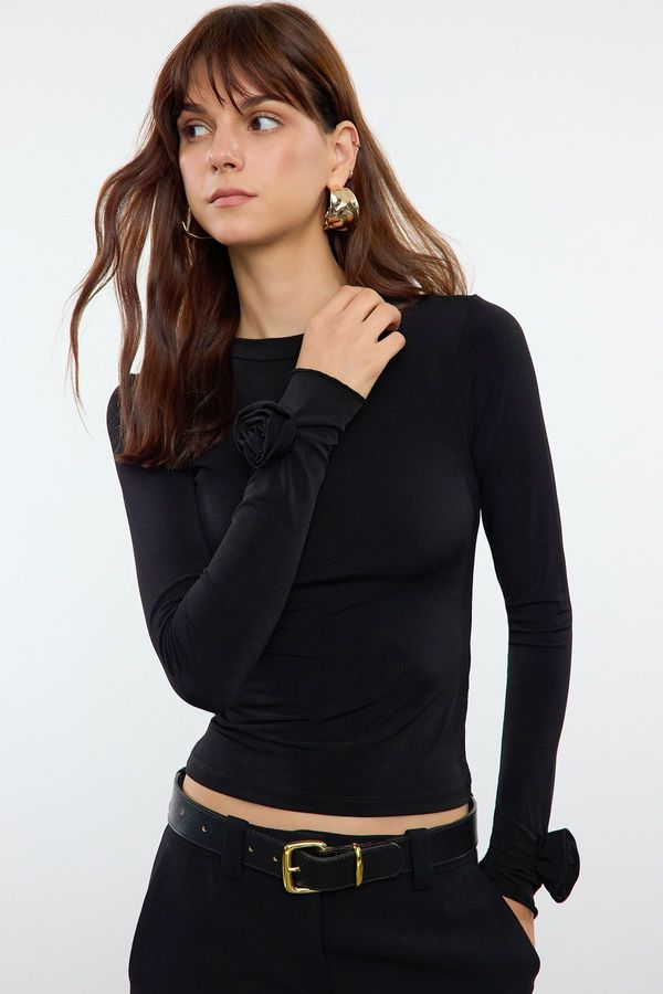 Trendyol Trendyol Black Rose Detailed Fitted Long Sleeve Stretchy Knitted Blouse