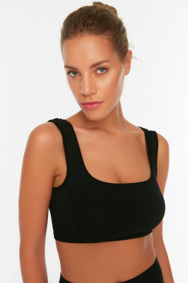 Trendyol Trendyol Black Seamless/Seamless Lightly Supported/Shaping Knitted Sports Bra
