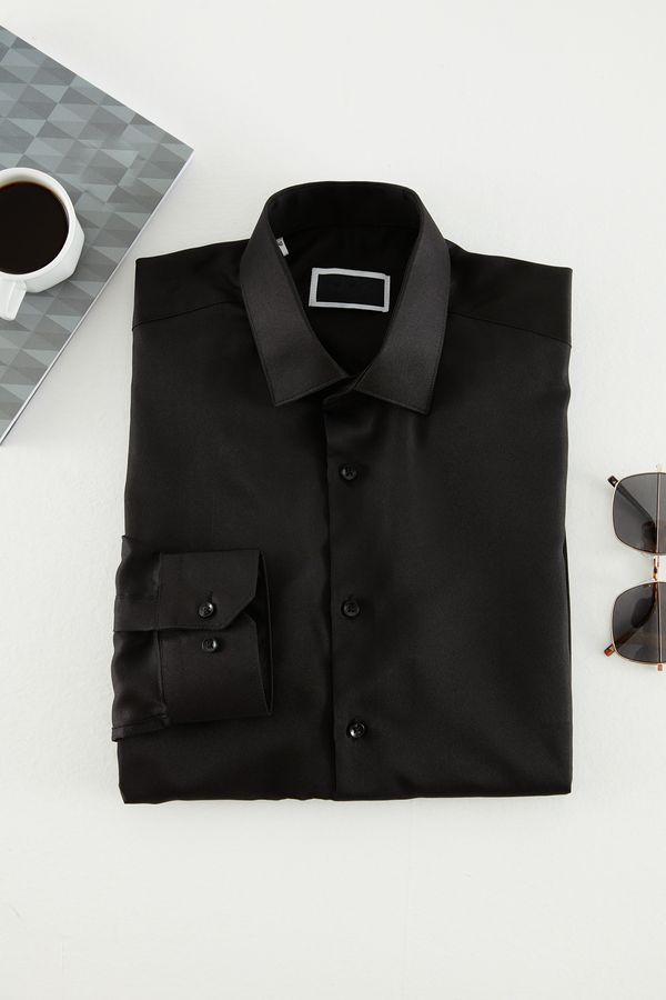 Trendyol Trendyol Black Slim Fit Smart Shirt