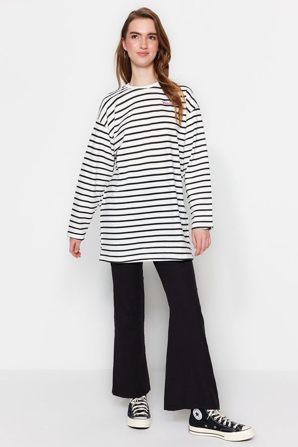 Trendyol Trendyol Black Striped Embroidery Detailed Knitted Tunic