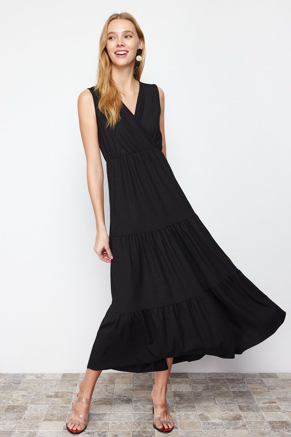 Trendyol Trendyol Black V-Neck Sleeveless A-Line Maxi Knitted Dress