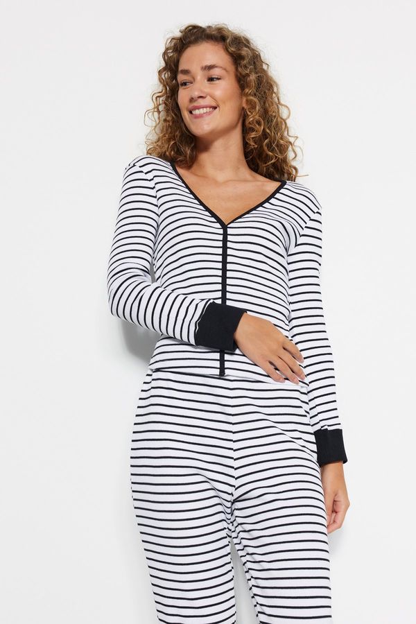 Trendyol Trendyol Black-White Striped Cotton Tshirt-Jogger Knitted Pajama Set with Cuff and Piping Detail