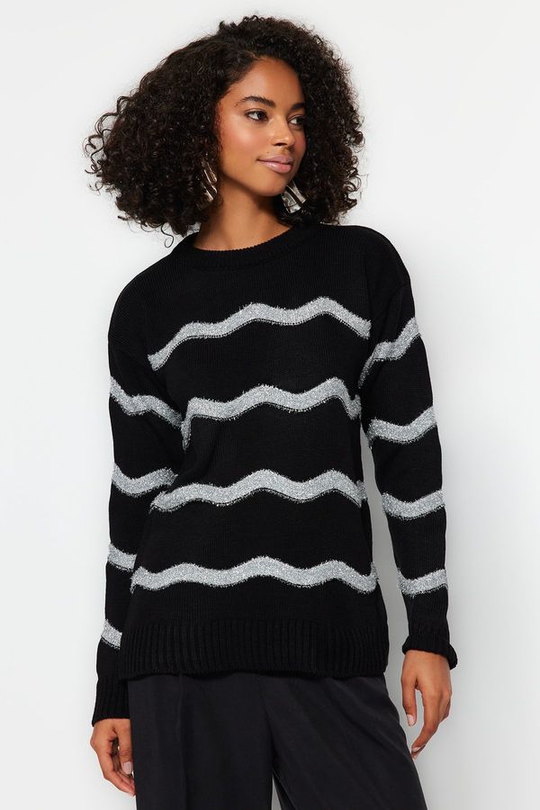 Trendyol Trendyol Black Wide Fit Silvery Line Detail Knitwear Sweater