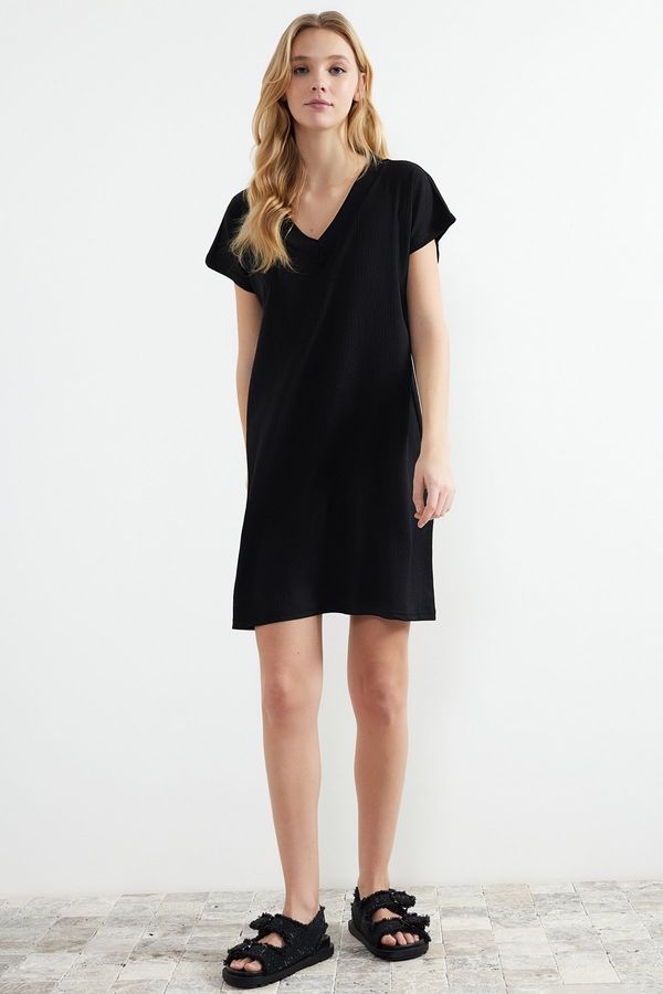 Trendyol Trendyol Black Wrapped/Textured V-Neck Shift/Plain Knitted Mini Dress