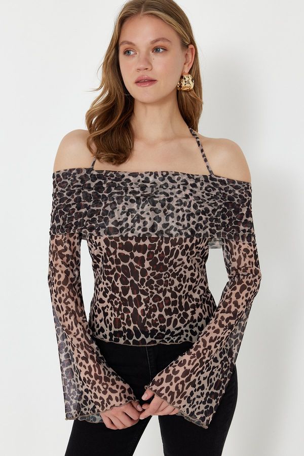 Trendyol Trendyol Brown Animal Patterned Flare Sleeve Knitted Blouse with Tie Detail