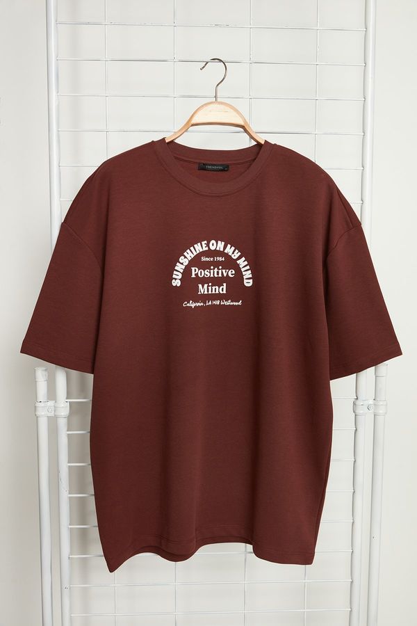 Trendyol Trendyol Brown Oversize Crew Neck Short Sleeve Text Printed Thick Cotton T-Shirt