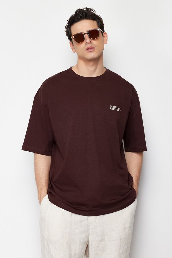 Trendyol Trendyol Brown Oversize/Wide Cut 100% Cotton Minimal Text Printed T-Shirt