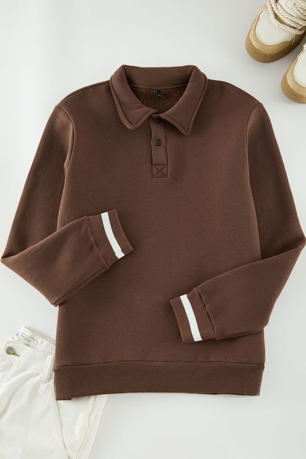 Trendyol Trendyol Brown Oversize/Wide Cut Buttoned Polo Collar Thick Polar Fleece Sweatshirt