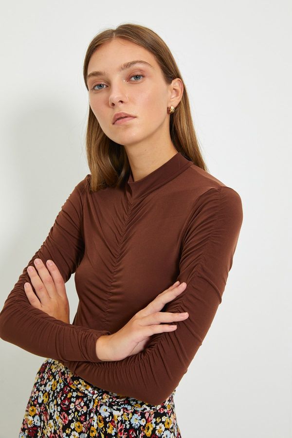 Trendyol Trendyol Brown Slim Gathered Detailed Snap Snap Elastic Knitted Bodysuit