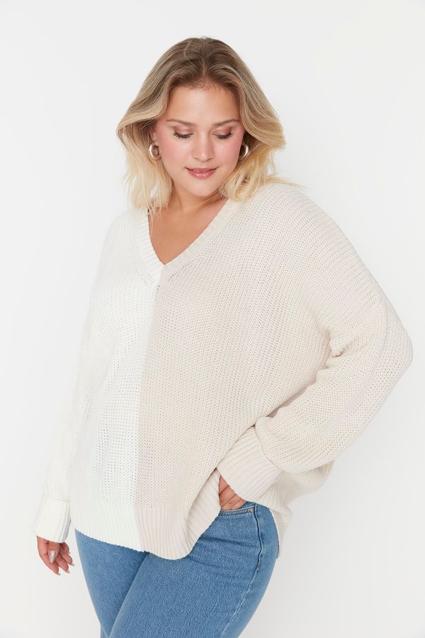 Trendyol Trendyol Curve Beige Color Blocked V-Neck Knitwear Sweater