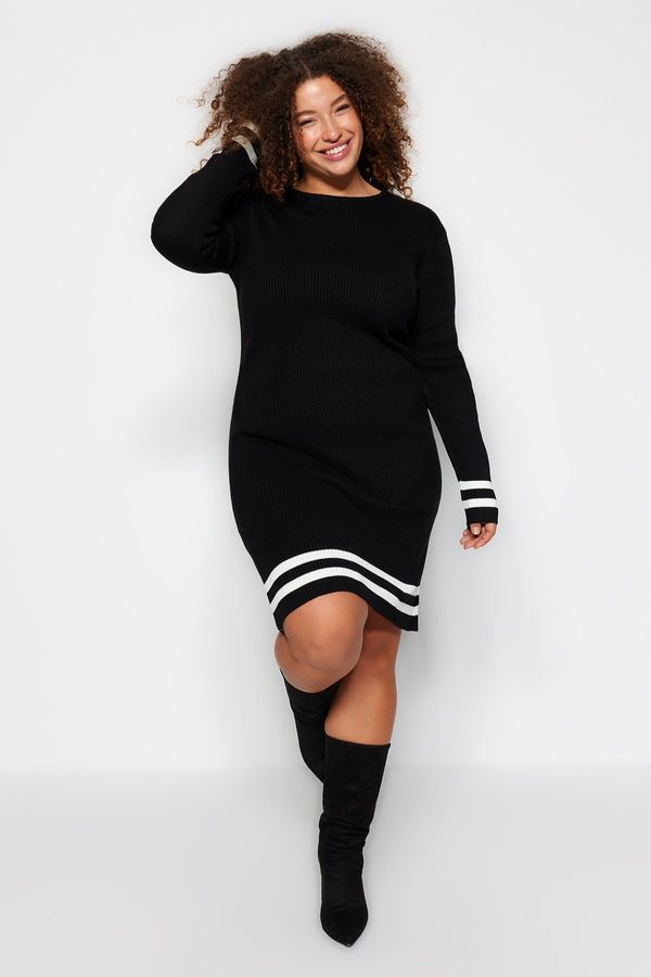 Trendyol Trendyol Curve Black Stripe Detailed Knitwear Dress