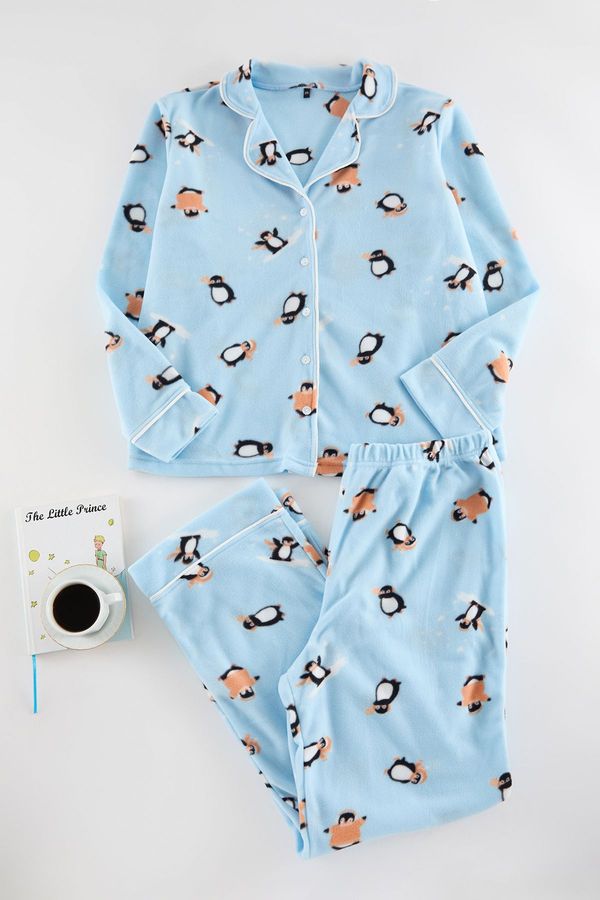 Trendyol Trendyol Curve Blue Penguin Patterned Shirt Collar Knitted Pajama Set