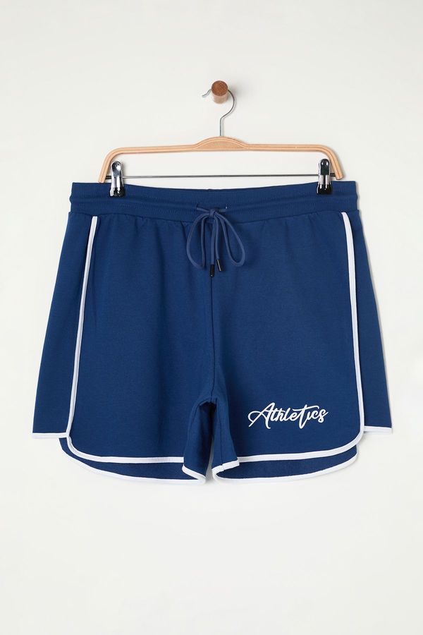 Trendyol Trendyol Curve Blue Slogan Printed Piping Detailed Knitted Plus Size Shorts & Bermuda