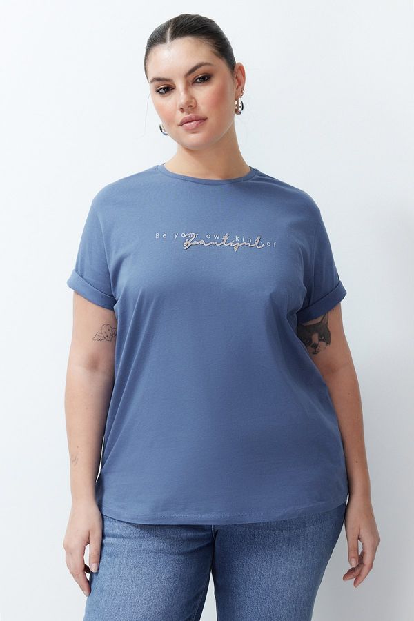 Trendyol Trendyol Curve Boyfriend 100% Cotton Knitted T-shirt with Indigo Print and Embroidery Detail