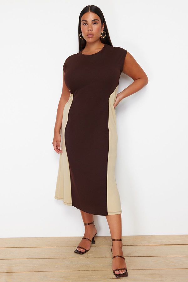 Trendyol Trendyol Curve Brown-Beige Color Block Midi Crepe Knitted Plus Size Dress