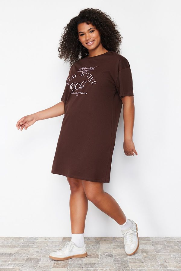 Trendyol Trendyol Curve Brown Slogan Printed 100% Cotton Knitted T-shirt Dress