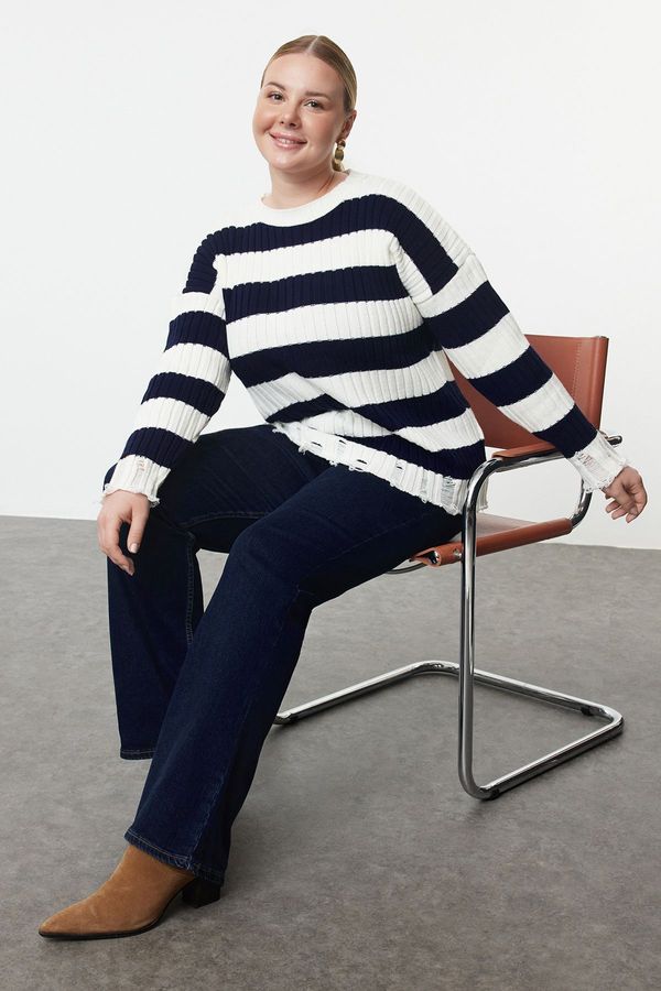 Trendyol Trendyol Curve Ecru Navy Blue Striped Destroy Detailed Knitwear Sweater