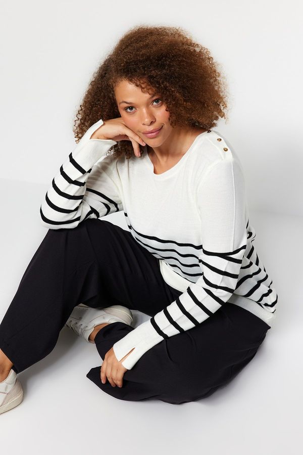 Trendyol Trendyol Curve Ecru Striped Crew Neck Knitwear Sweater