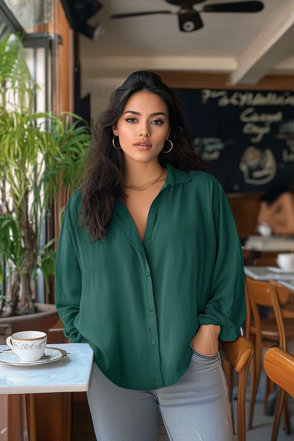 Trendyol Trendyol Curve Emerald Green Woven Plus Size Shirt