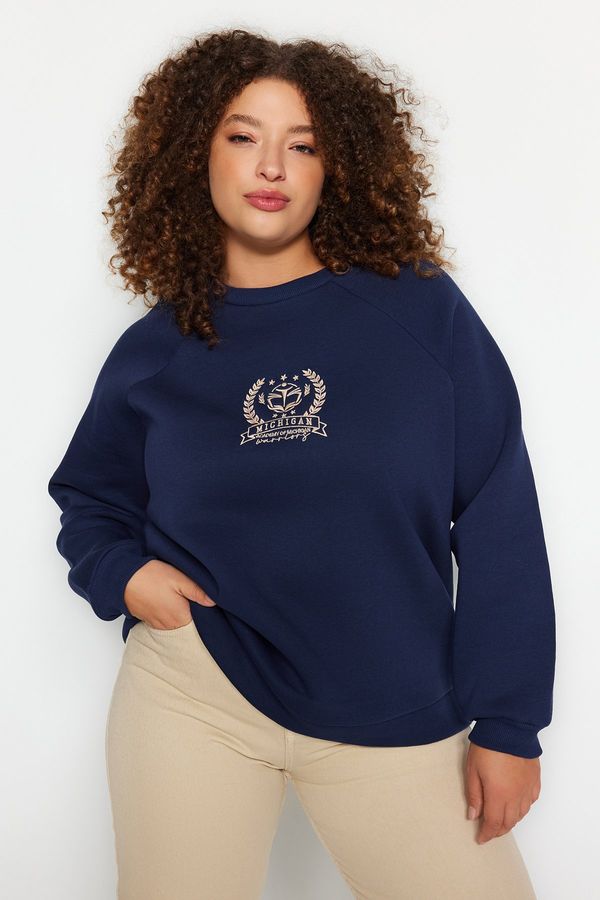 Trendyol Trendyol Curve Navy Blue Thick Fleece Inside Embroidery Detailed Knitted Sweatshirt