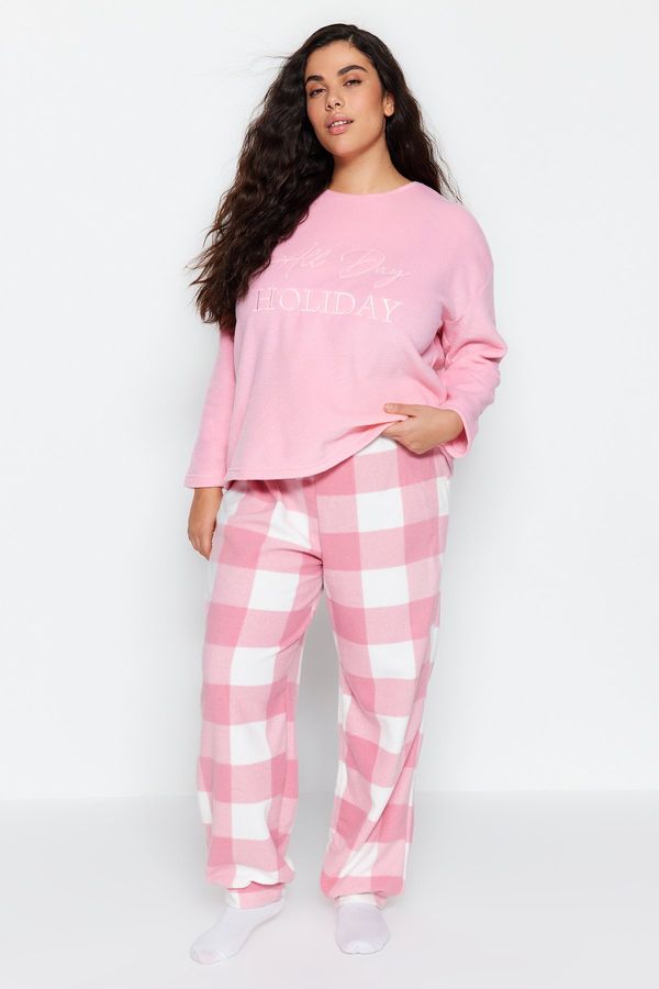 Trendyol Trendyol Curve Pink Embroidery Detail Plaid/Checked Fleece Knitted Pajamas Set