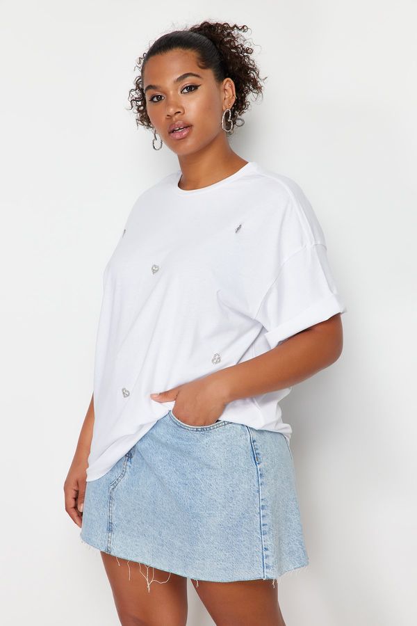 Trendyol Trendyol Curve White Heart Accessory Detailed Oversize 100% Cotton Knitted T-shirt