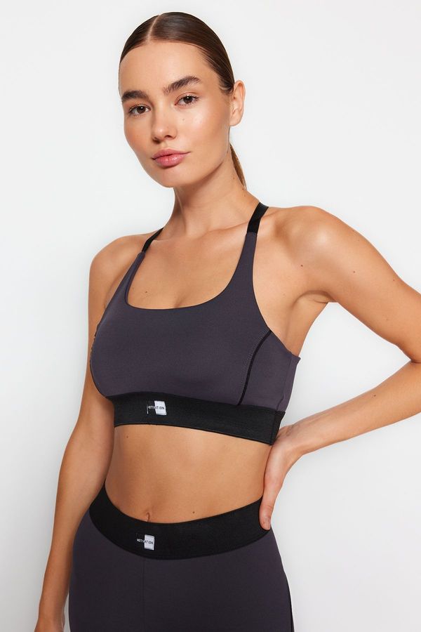 Trendyol Trendyol Dark Anthracite Label and Waist Elastic Detailed Supported/Shaping Knitted Sports Bra