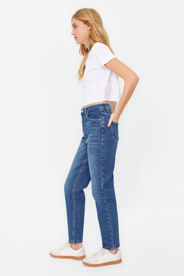Trendyol Trendyol Dark Blue More Sustainable High Waist Slim Mom Jeans