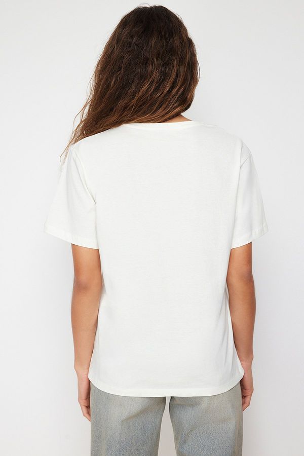 Trendyol Trendyol Ecru 100% Cotton Oversize/Wide Fit V-Neck Knitted T-Shirt