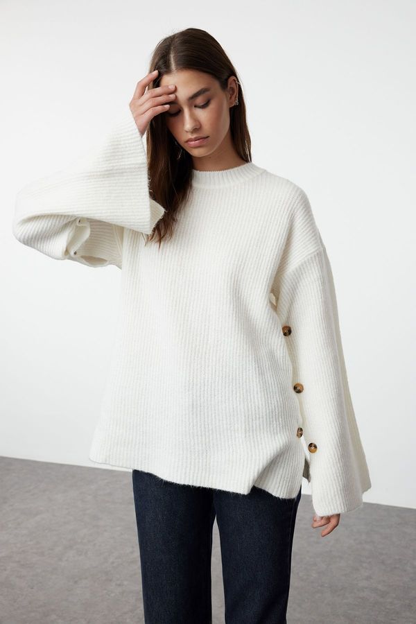 Trendyol Trendyol Ecru Buttoned Soft Textured Knitwear Sweater