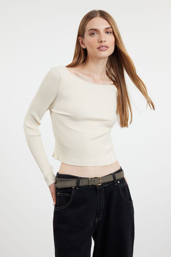 Trendyol Trendyol Ecru Crop Premium Yarn/Special Yarn Knitwear Sweater