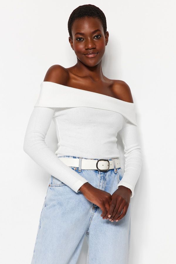 Trendyol Trendyol Ecru Knitwear Look Carmen Collar Fitted/Skinned Crop Knitted Blouse