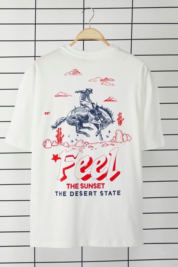 Trendyol Trendyol Ecru Modern Heritage Oversize/Wide Cut 100% Cotton Back Printed T-Shirt