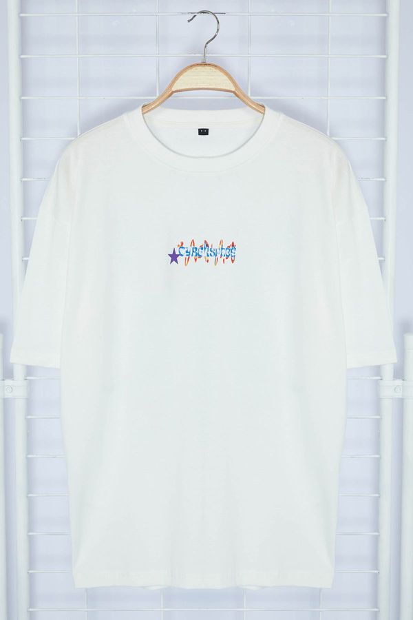 Trendyol Trendyol Ecru Oversize/Wide Cut Back Space Printed 100% Cotton T-shirt