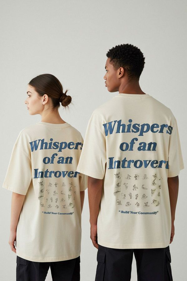 Trendyol Trendyol Ecru Oversize/Wide Cut Puffy Back Print 100% Cotton T-Shirt