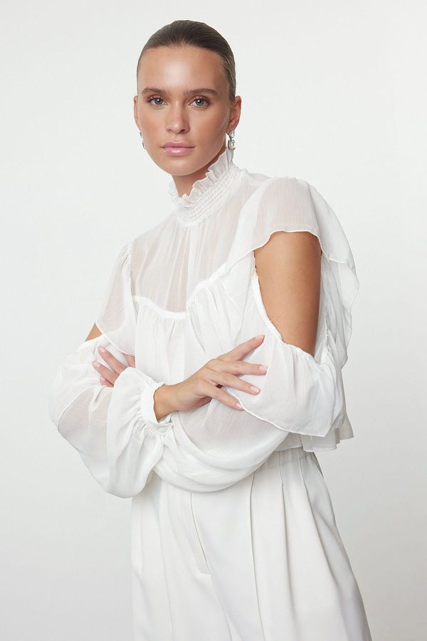 Trendyol Trendyol Ecru Ruffle Detailed Chiffon Woven Blouse