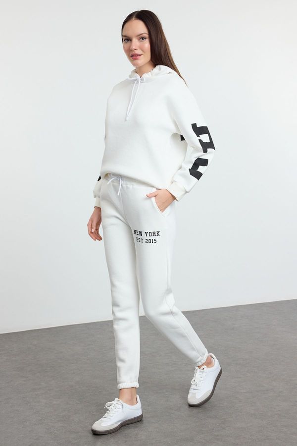 Trendyol Trendyol Ecru Slogan Printed Knitted Tracksuit