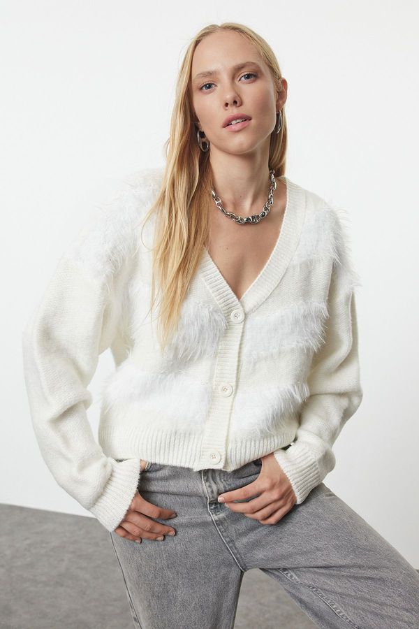 Trendyol Trendyol Ecru Soft Texture Knitted Cardigan