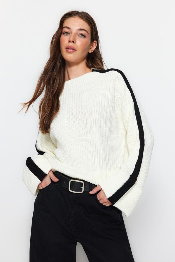 Trendyol Trendyol Ecru Wide Fit Sleeve Fold Knitwear Sweater