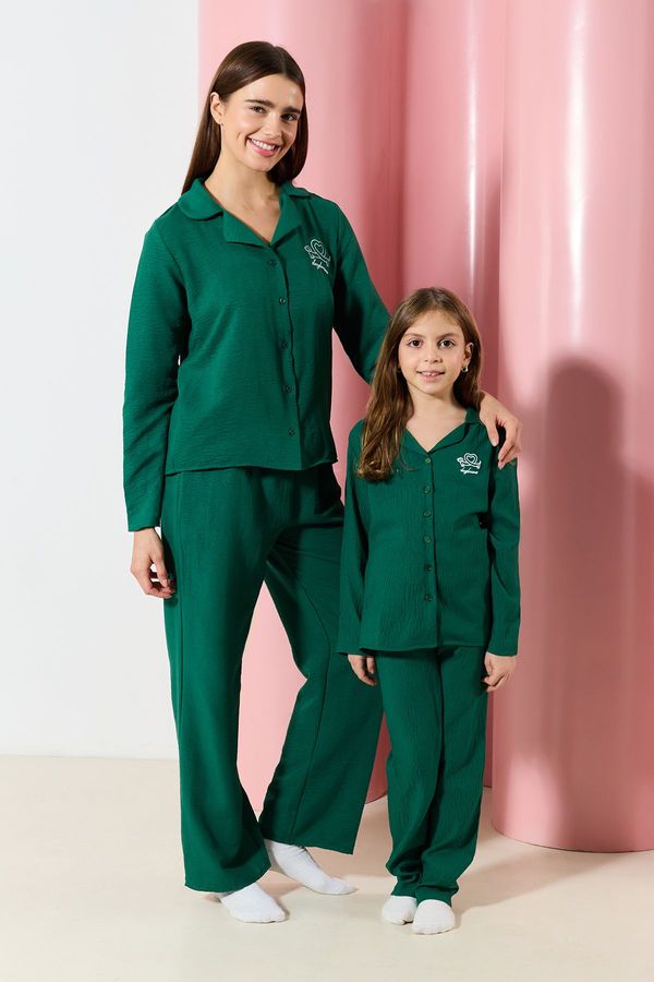 Trendyol Trendyol Emerald Green Girl Patterned Mini Me Mother Daughter Pajama Set