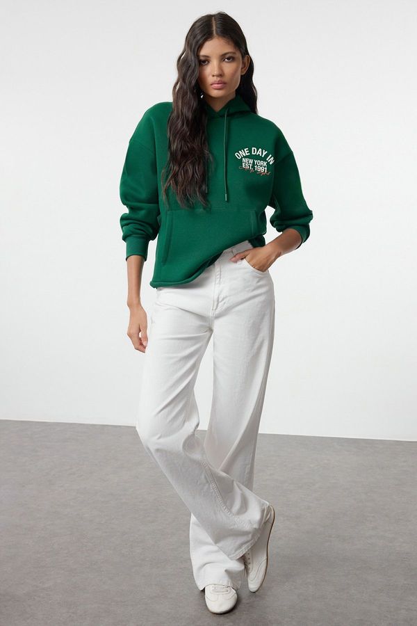 Trendyol Trendyol Emerald Green Slogan Printed Oversize Hooded Thick Knitted Sweatshirt