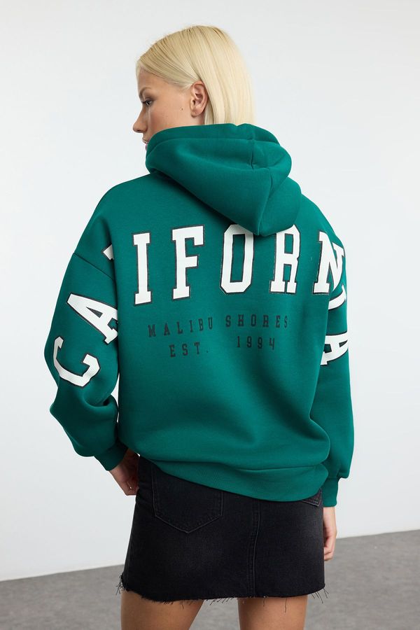 Trendyol Trendyol Emerald Green Slogan Printed Oversize/Wide Fit Thick Inside Fleece Knitted Sweatshirt