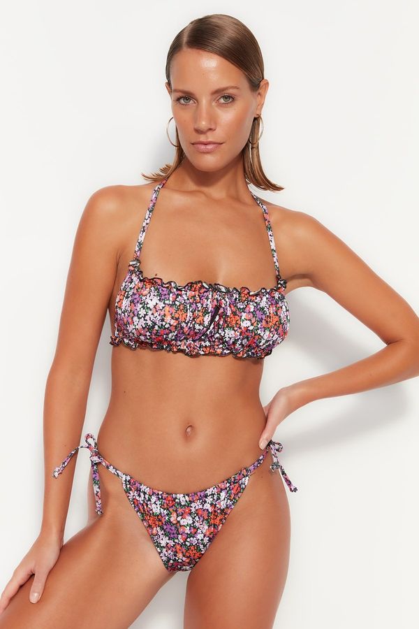 Trendyol Trendyol Floral Pattern Tunnel Bikini Bottoms with Regular Legs