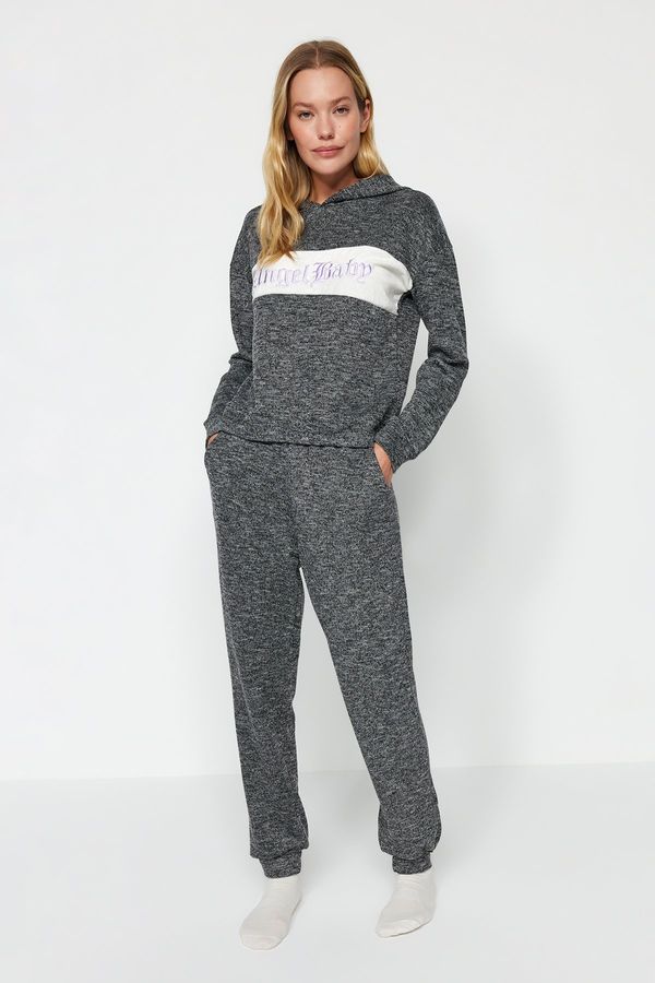 Trendyol Trendyol Gray Cotton Slogan Printed Sweatshirt-Jogger Knitted Pajama Set