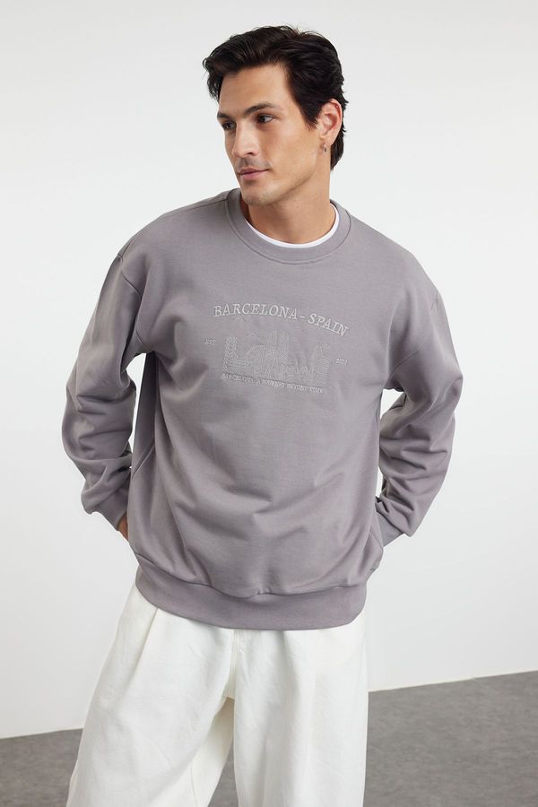 Trendyol Trendyol Gray Oversize/Wide Cut City Embroidered Sweatshirt