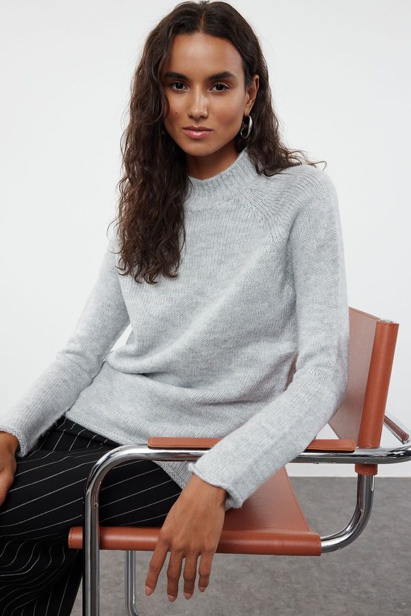 Trendyol Trendyol Gray Soft Textured Stand-Up Collar Knitwear Sweater