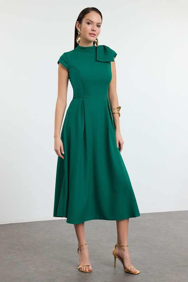 Trendyol Trendyol Green A-Line Pleated Woven Dress