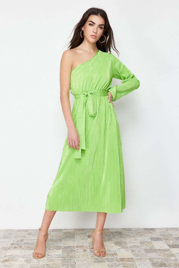 Trendyol Trendyol Green Belted Pleat Fitted/Fitted Single Sleeve Asymmetric Collar Knitted Midi Dress